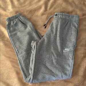 Nike Women’s Gray Sweatpants